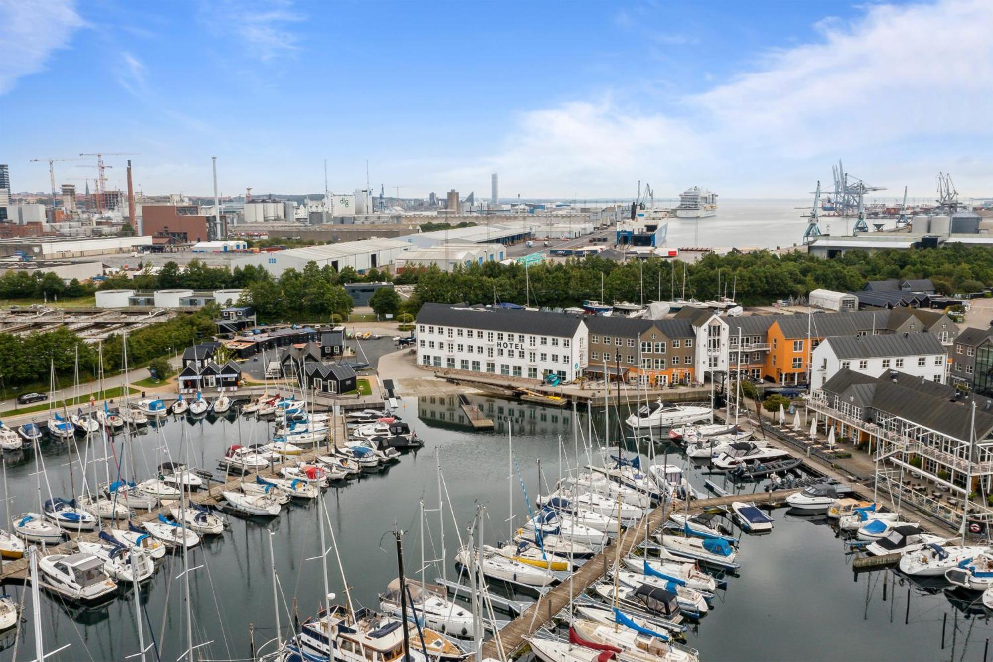 Bb-Hotel Aarhus Havnehotellet Экстерьер фото